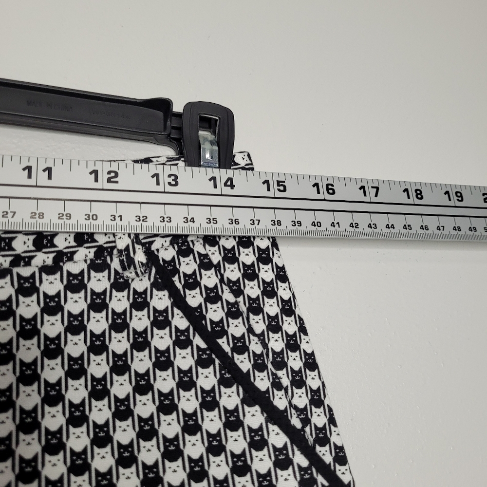 Betabrand Cat Print Pants Pull On Work Wear Quirky Ankle Size Med Petite - Picture 6 of 8